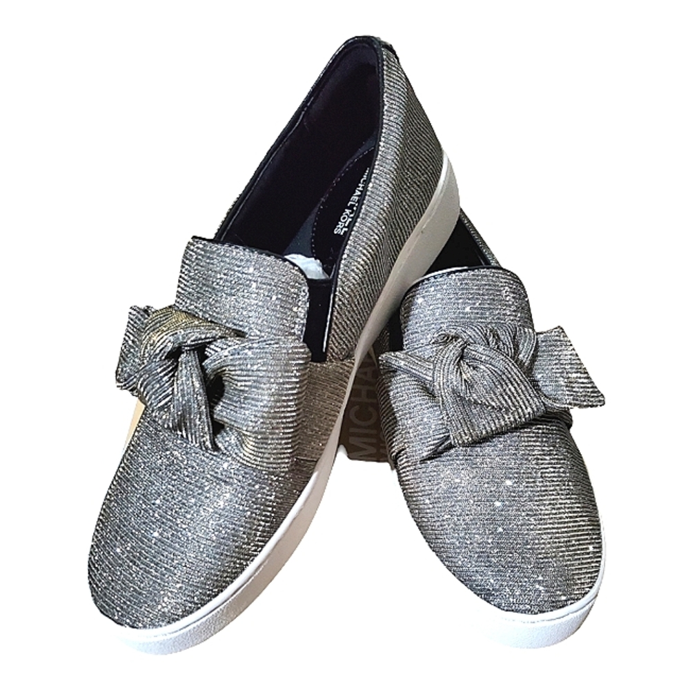 Michael Kors Willa Slip On Sneaker in Metallic Gold Silver Bow Size 6